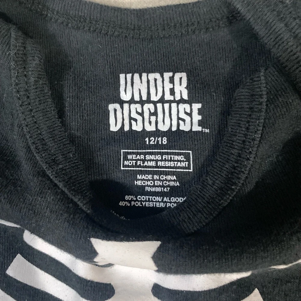 Disguise Black and White Graphic one piece for baby 12-18m